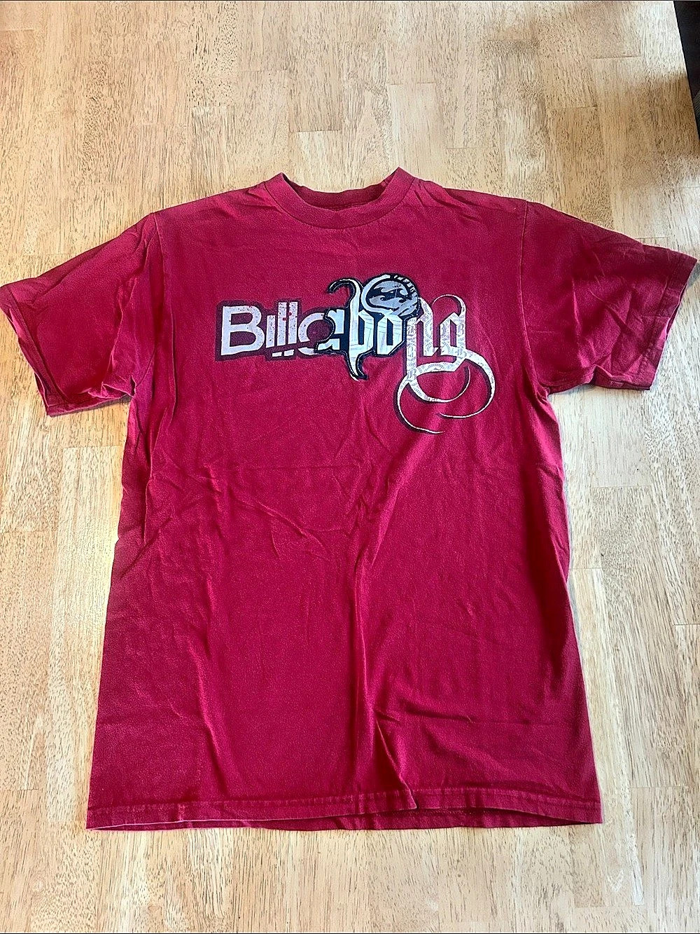 Y2K Billabong graphic tee Graphic Short Sleeve Tee in Red